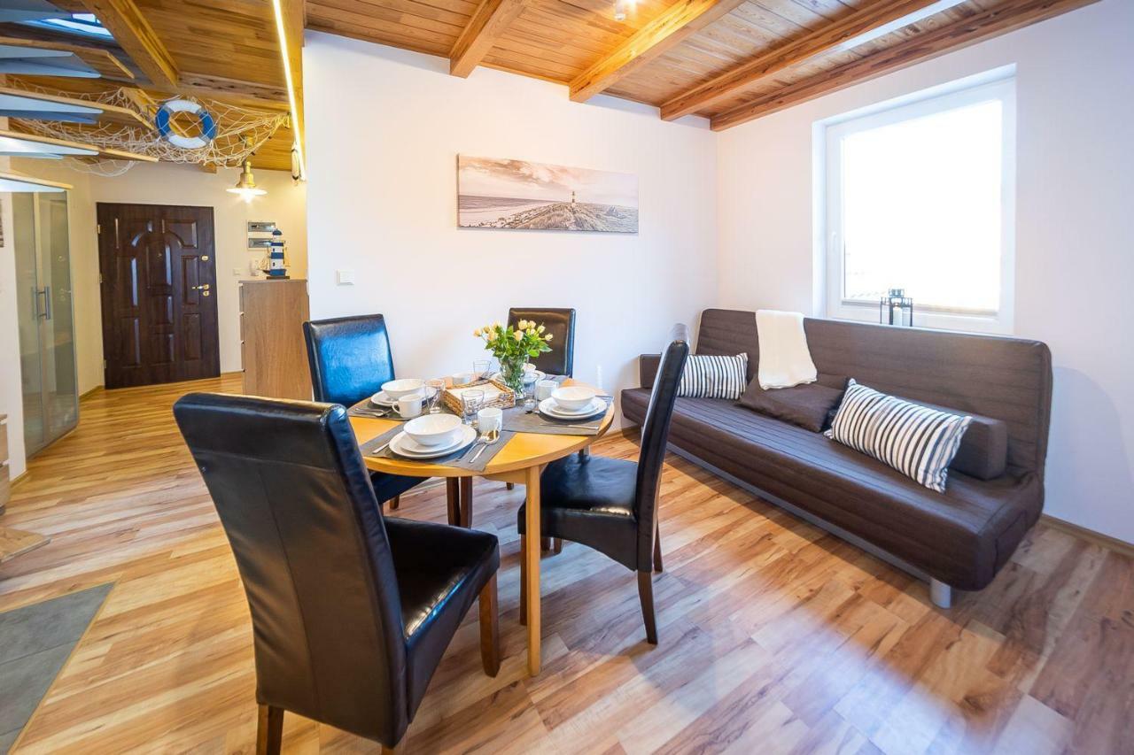 Appartamento Apartament Verde Łeba Esterno foto